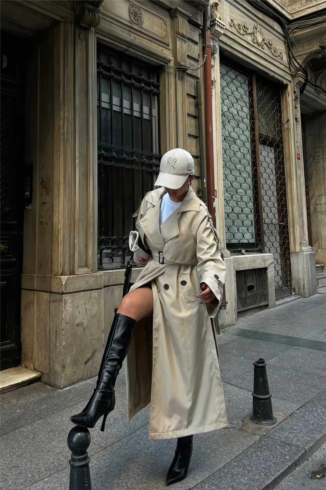 KYLIE TRENCHCOAT